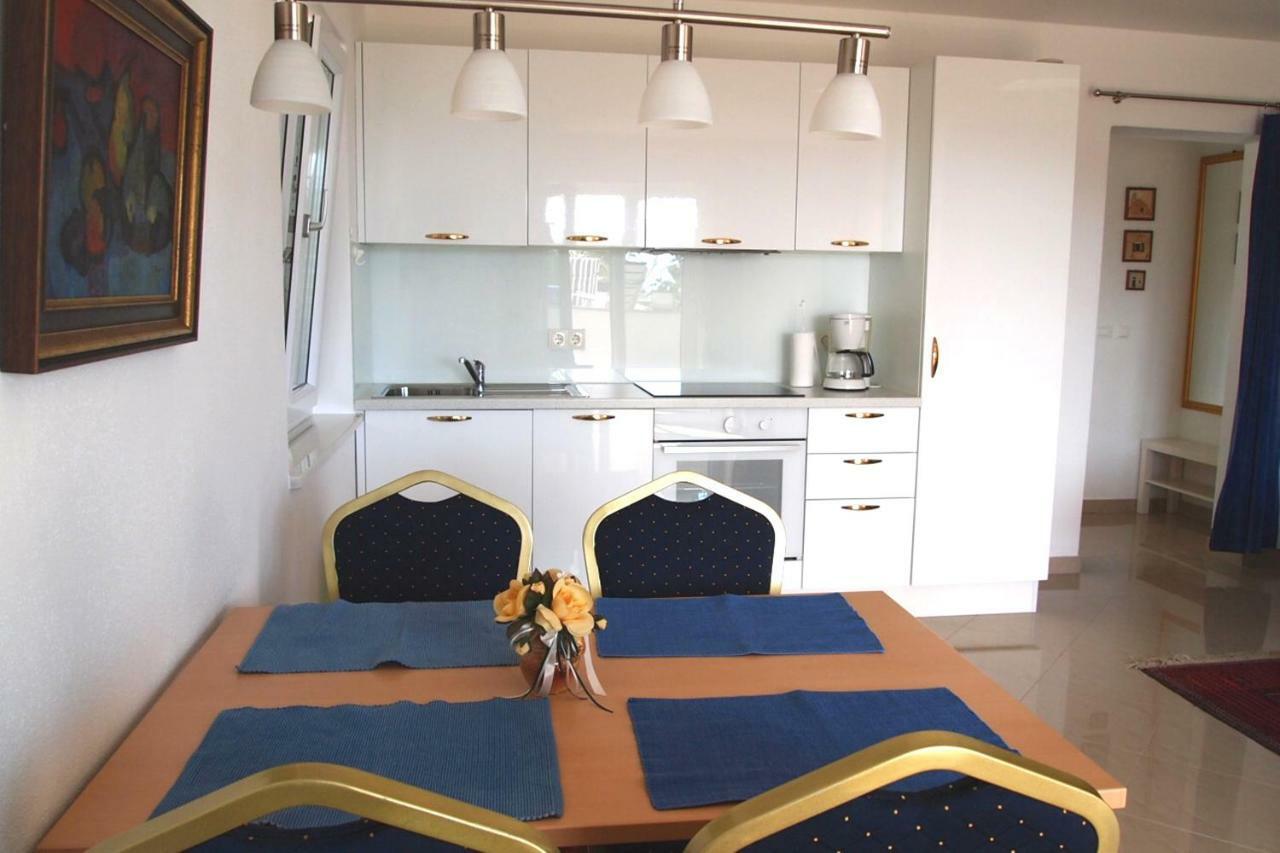 Open Hus Appartement Krvavica Buitenkant foto