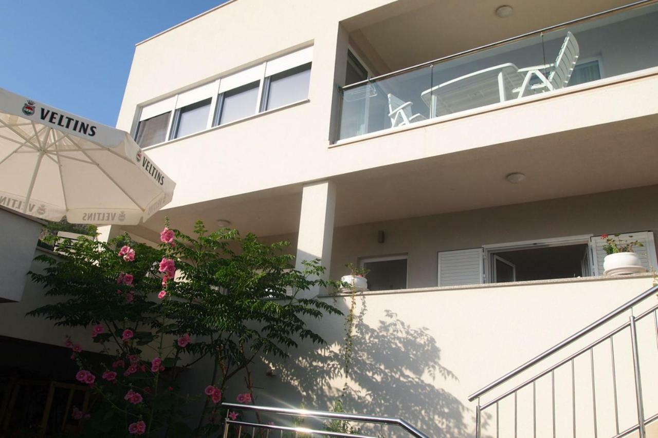 Open Hus Appartement Krvavica Buitenkant foto