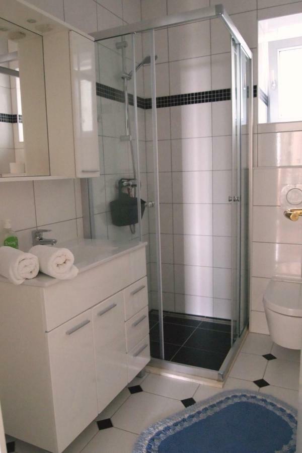 Open Hus Appartement Krvavica Buitenkant foto