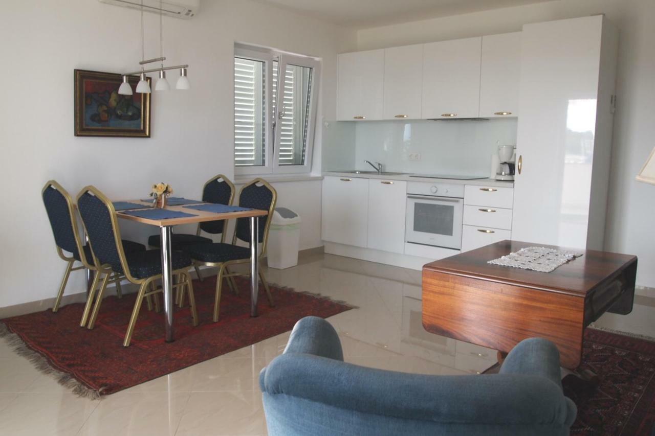 Open Hus Appartement Krvavica Buitenkant foto
